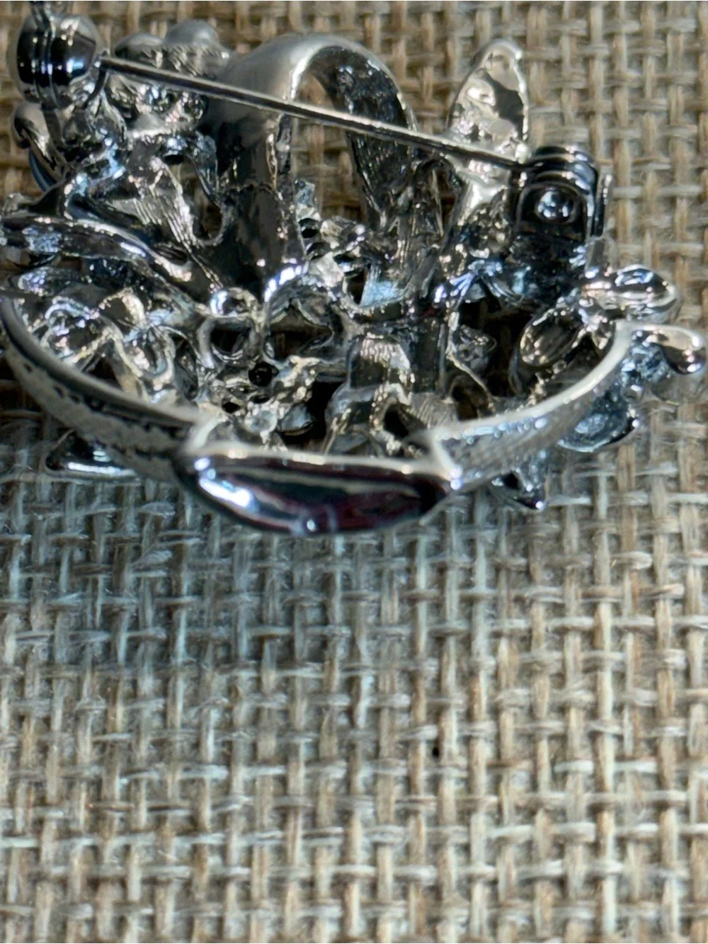 Vintage Silver Tone Blue Rhinestone‎ Flower Basket Brooch Pin 1.5